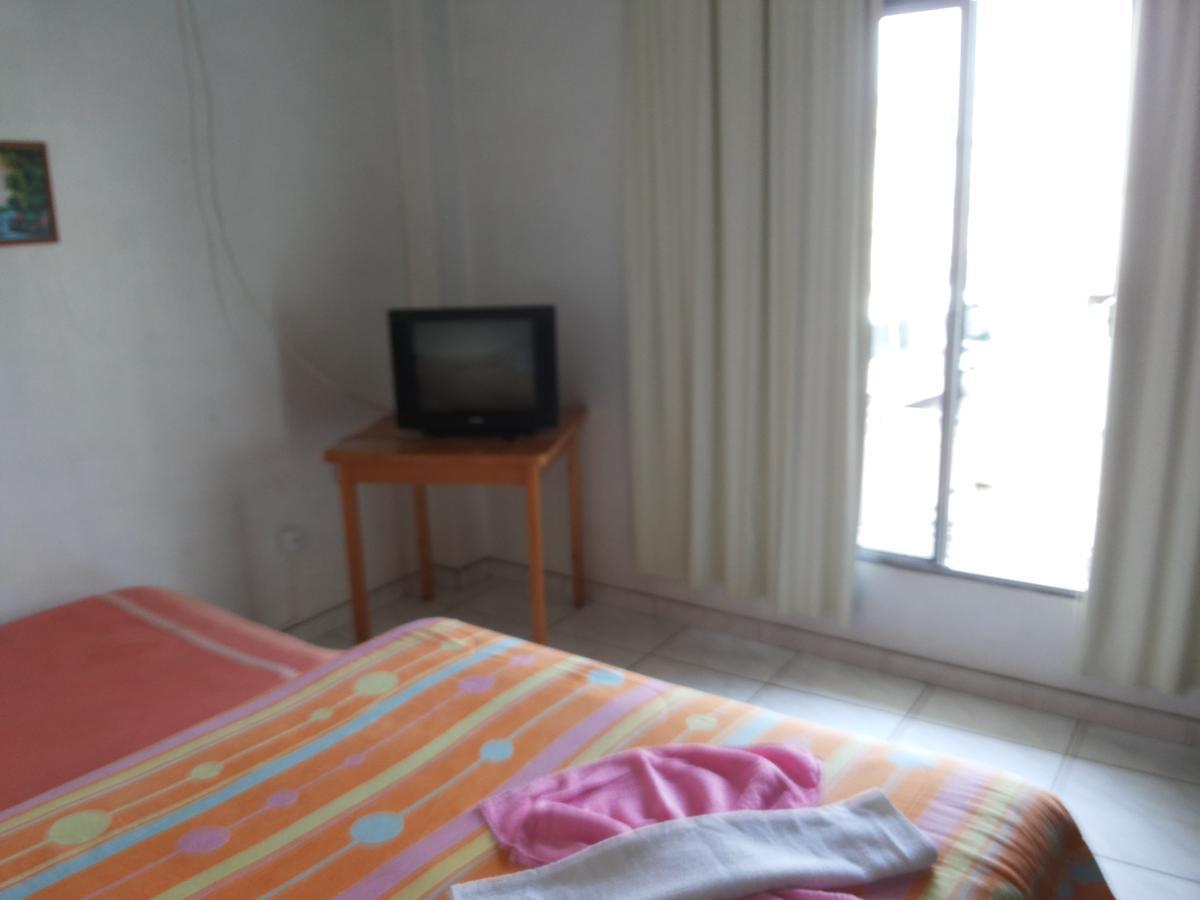 Hotel Pinotti Curitibanos Ngoại thất bức ảnh